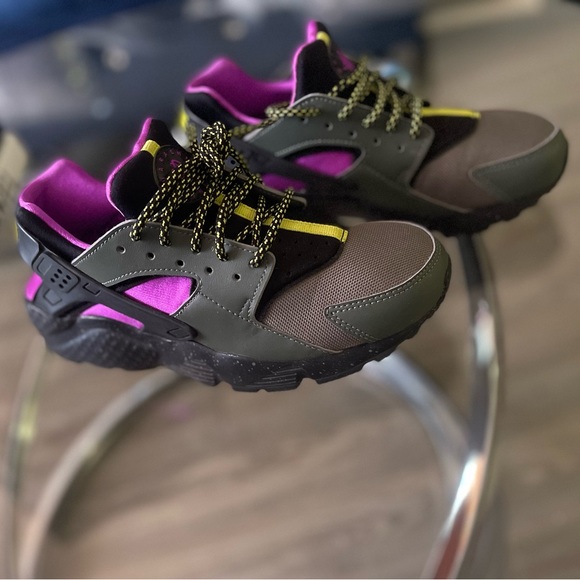 NIKE Huarache Run - Picture 3 of 16